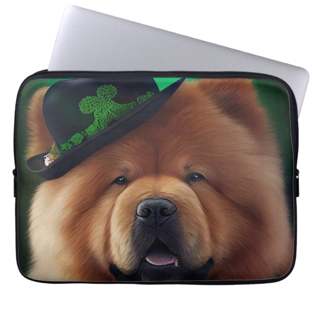 Chow Chow-hund i St. Patrick's Day-dräkt Laptop Fodral (Framsidan)