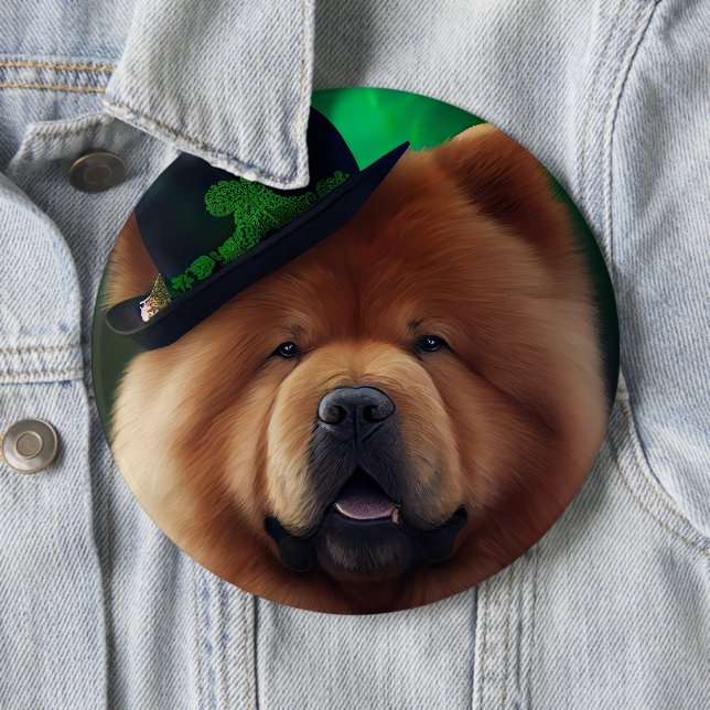 Chow Chow Hund in St. Patrick Day Dress Knapp (In Situ)