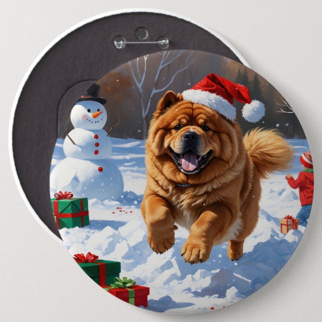 Chow Chow springar i snö med julhatt Knapp (Framsida & baksida)