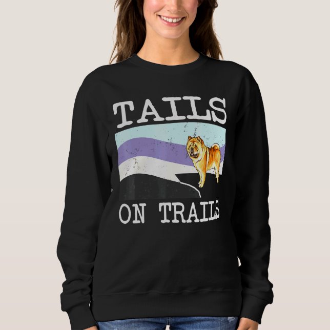 Chow Chow Svan on Trails Hund Hiking T Shirt (Framsida)
