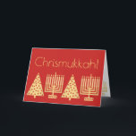 Chrismukah Guld och Red Helgdag och lägg till ditt Helgkort<br><div class="desc">Lägg till ditt favoritfoto på insidan av det här Chrismukah-helgdag i rött och guld. Detta enkla och elegant hälsningskort är en perfekt som passar för blandade familjer som firar både jul och Hanukkah. Mitt simulerade guld-bilder i Julgran och Hanukah Menorah upprepas inuti kortet tillsammans med två textavsnitt som du kan...</div>