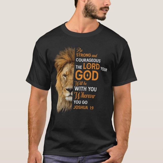 Christian Bible Verse Joshua 1 9 Lejon Faith T Shirt (Framsida)
