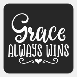 Christian Design Grace vinner alltid Fyrkantigt Klistermärke