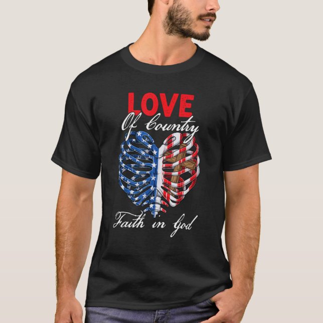 Christian Faith In God Patriotic Heart Cross 4th o T Shirt (Framsida)