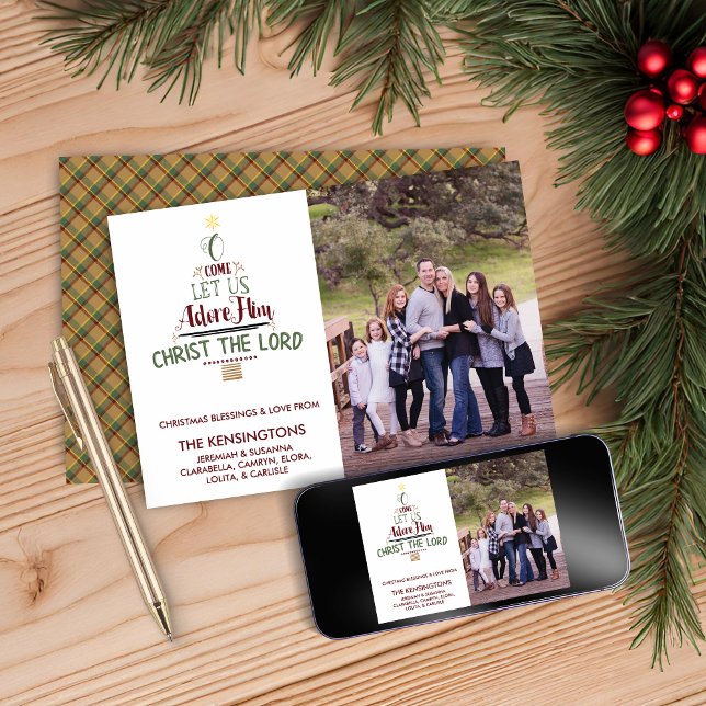 Christian julfamiljs fototypografi Play Julkort (Christian Christmas Family Photo Typography Plaid Holiday Card)