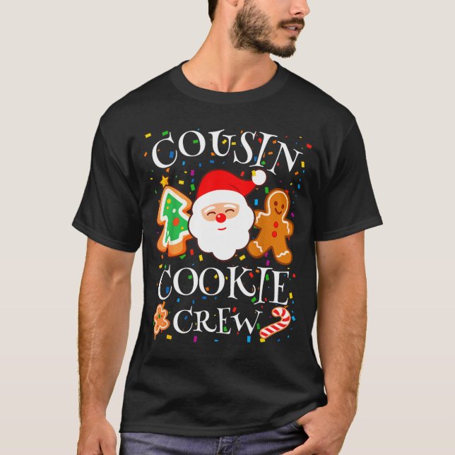 Christmas 2025 Cousin Cookie Baking Crew Squad Fam T Shirt (Framsida)