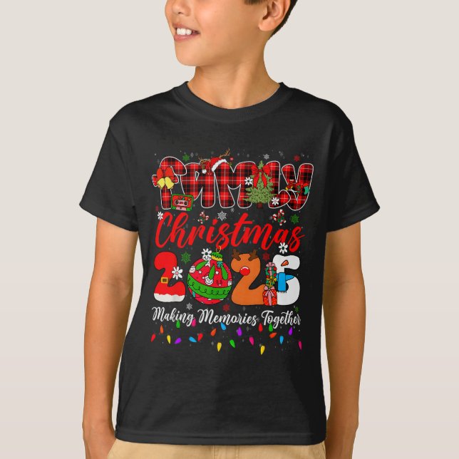 Christmas 2025 Xmas Lights Making Memories Togethe T Shirt (Framsida)
