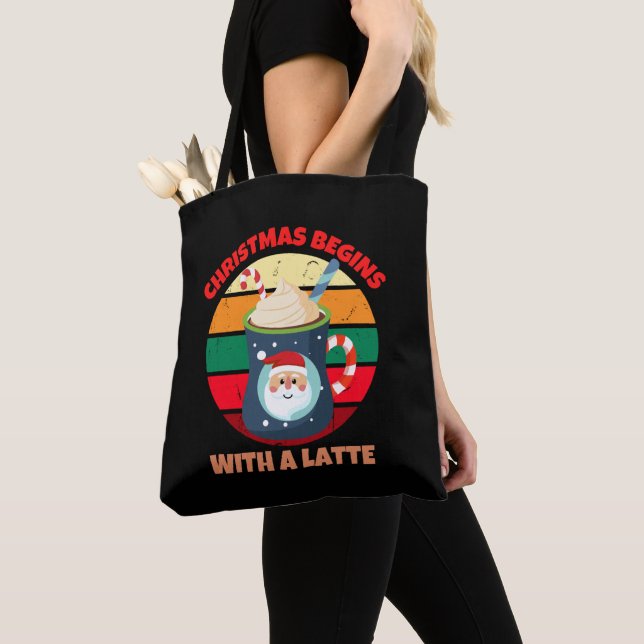 CHRISTMAS BEGINERAR MED EN LATTE TYGKASSE (Närbild)