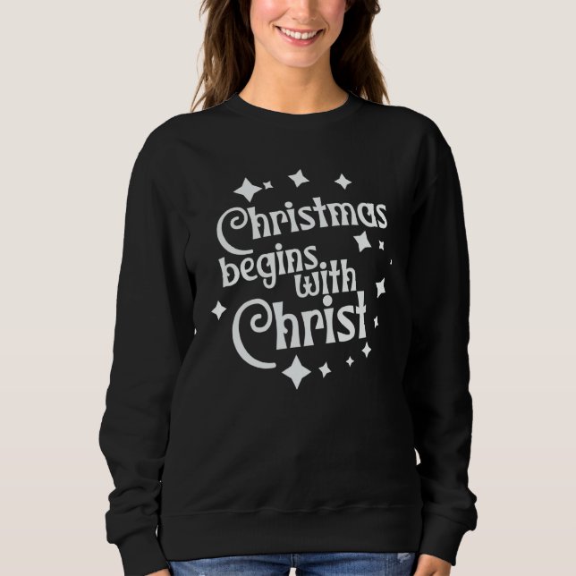 Christmas Begins With Christ Faith based Christian T Shirt (Framsida)