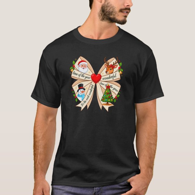 ​Christmas Bow Classic Holiday Characters T Shirt (Framsida)