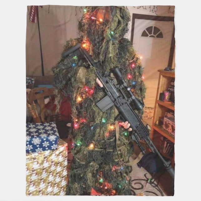 CHRISTMAS CAMO FLEECEFILT (Framsidan)