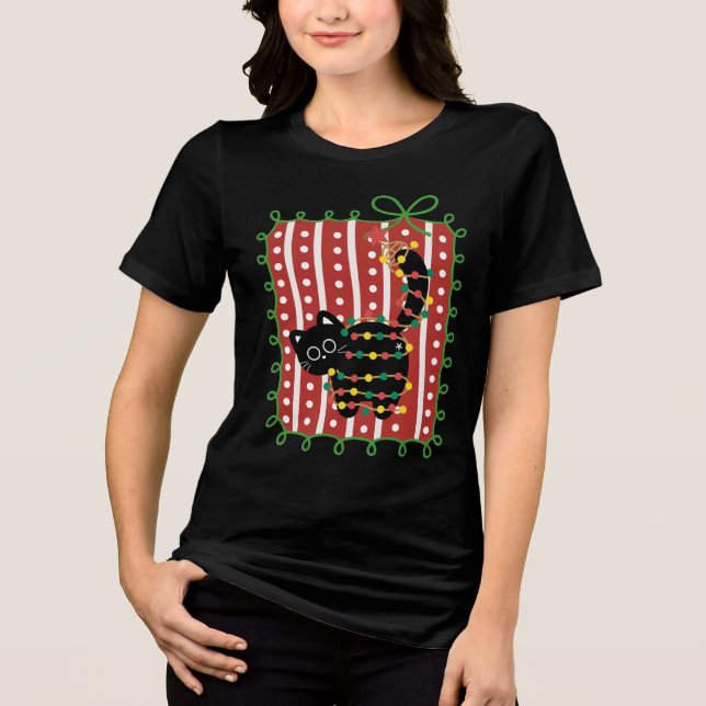 Christmas Cat Tangled in Lights – Cute Funny  T Shirt (Framsida)