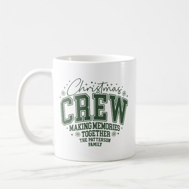 Christmas Crew Personalized Family Name Kaffemugg (Vänster)