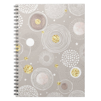 Christmas doodles: golden foil background. anteckningsbok