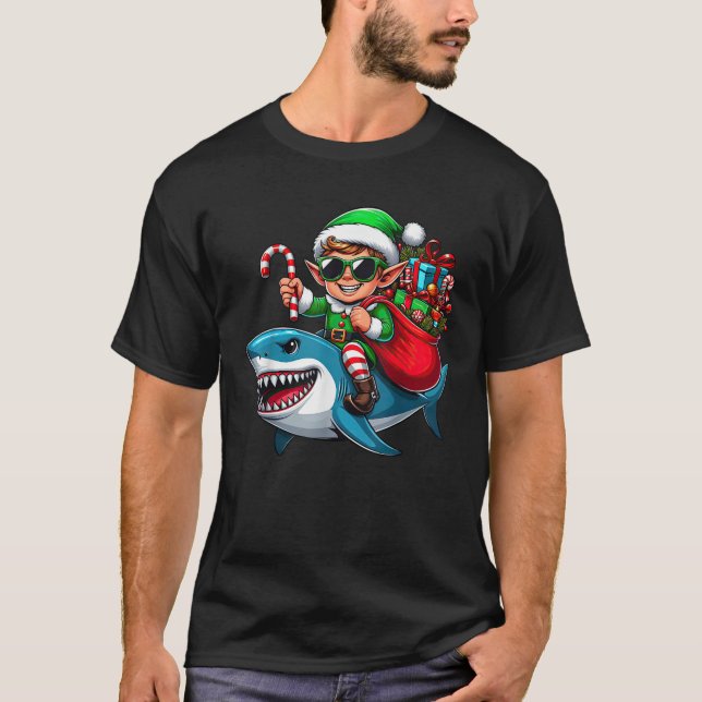 Christmas Elf Riding Shark Santa Hat Candy Cane Xm T Shirt (Framsida)