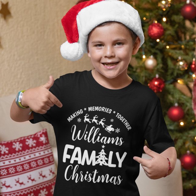 Christmas Family Reunion with Name T Shirt (Skapare uppladdad)