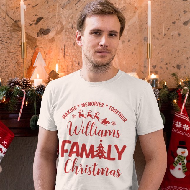 Christmas Family Reunion with Name T Shirt (Skapare uppladdad)