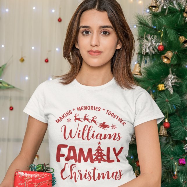Christmas Family Reunion with Name T Shirt (Skapare uppladdad)