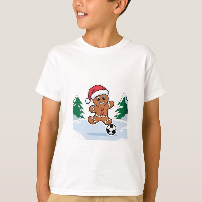 Christmas Gingerbread Cookie playing soccer T Shirt (Framsida)