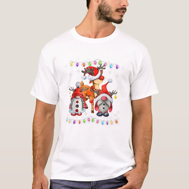 Christmas Gnome Shirt Funny T (Framsida)