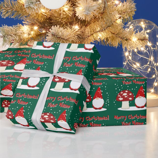 Christmas gnome with red mushroom custom Holiday Presentpapper (Helgdagar)