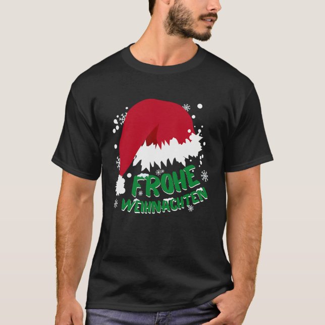 Christmas hat and snow  Merry Christmas T Shirt (Framsida)