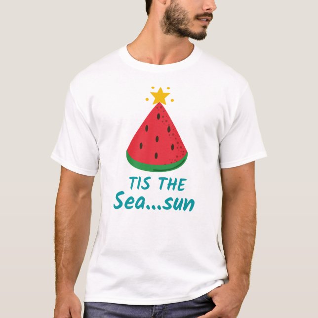 CHRISTMAS I JULY TITTAR PÅ HAVET T SHIRT (Framsida)