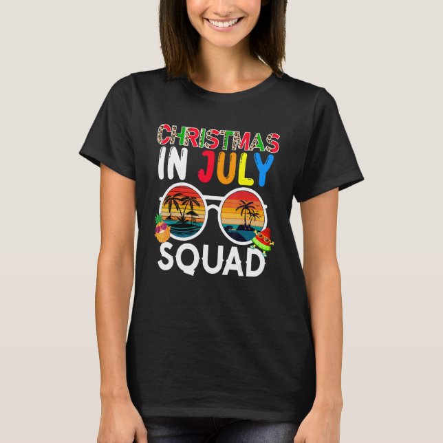 Christmas In July Squad Costume Sunglasses Traveli T Shirt (Framsida)