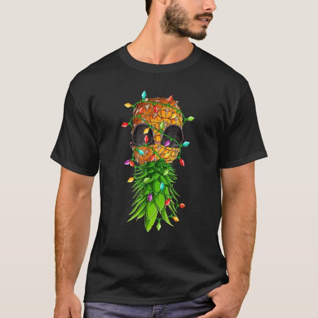 Christmas Lights Upside Down Pineapple Swinger Xma T Shirt (Framsida)