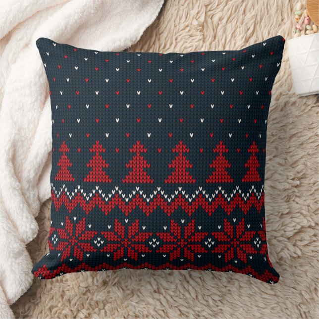 Christmas Pillow with Red Trees & Snowflakes Kudde (Filt)