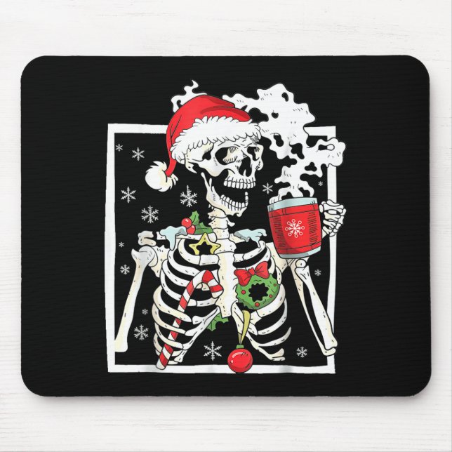 Christmas Skeleton With Smiling Skull Drinking Cof Musmatta (Framsidan)