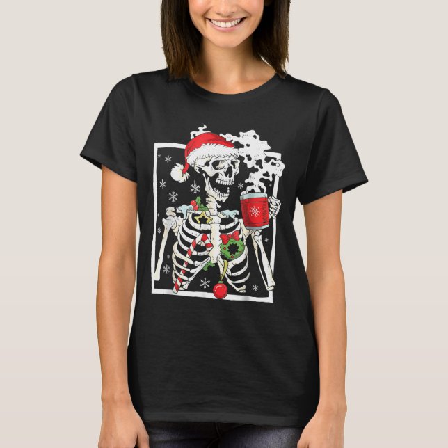 Christmas Skeleton With Smiling Skull Drinking Cof T Shirt (Framsida)