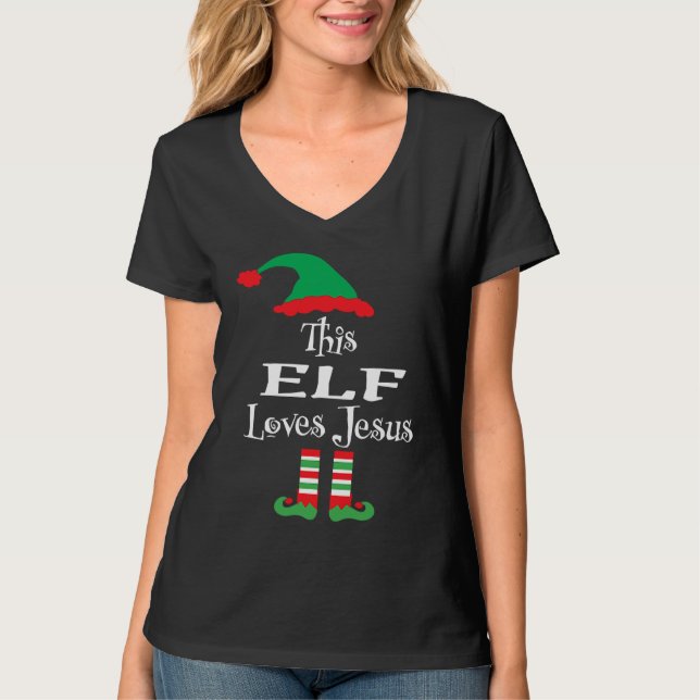 Christmas This Elf Loves Jesus Religious  Xmas T Shirt (Framsida)