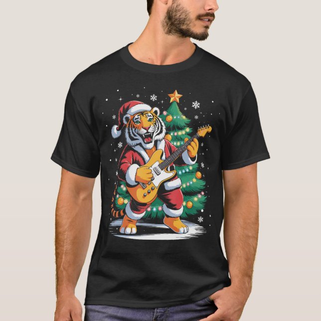 Christmas Tiger Playing Guitar Music Santa Hat Xma T Shirt (Framsida)