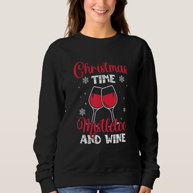 Christmas Time Mistletoe And Wine   Quote Santa T Shirt (Framsida)