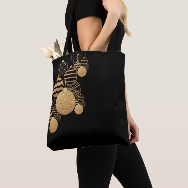 Christmas tote bag with baubles - black background tygkasse (Närbild)