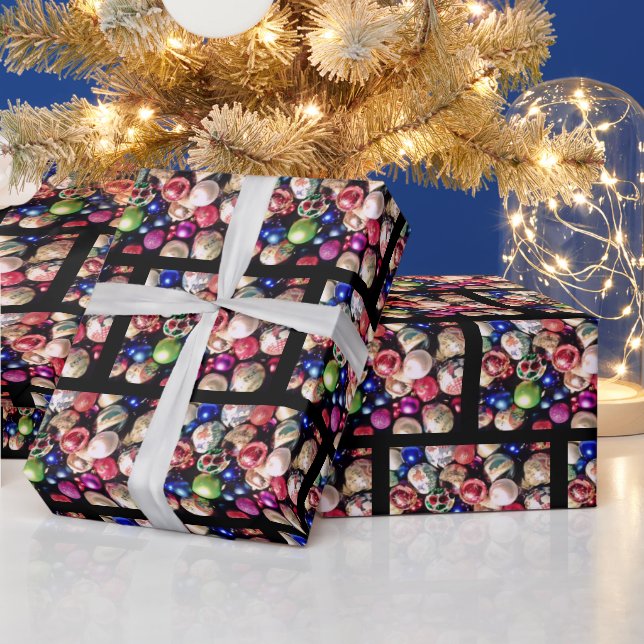 CHRISTMAS TREE ORNAMENTS wrapping paper Presentpapper (Helgdagar)