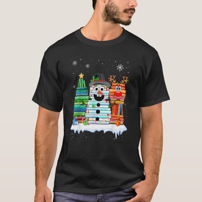 Christmas Tree Snowman Reindeer Book Stack Librari T Shirt (Framsida)