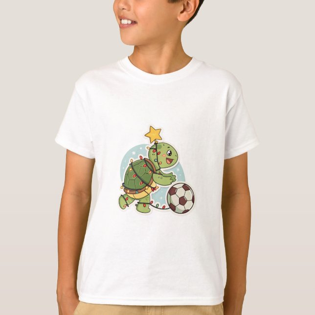 Christmas Turtle with Soccer Ball T Shirt (Framsida)