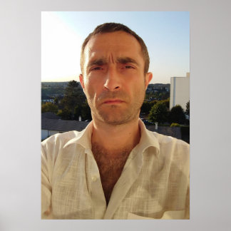 Christophe LEROY Vit skjorta balkong blå himmel  Poster