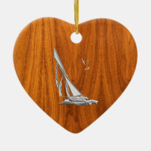 Chrome Regatta Sailboat på Teak Veneer Stilar Julgransprydnad Keramik