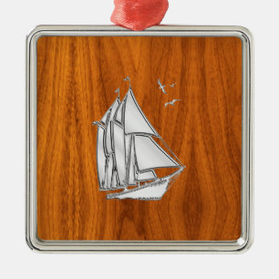 Chrome Silver som segelbåt på Teak Veneer Julgransprydnad Metall