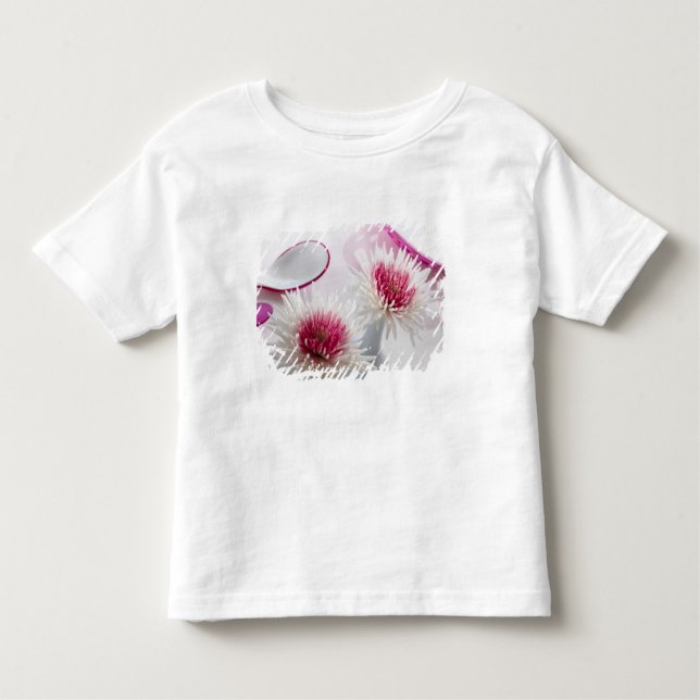 Chrysanthemums T Shirt (Framsida)