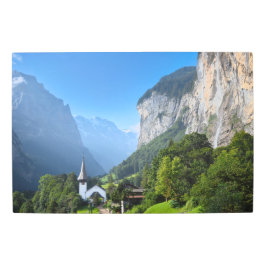 Church in Lauterbrunnen valley, Schweiz