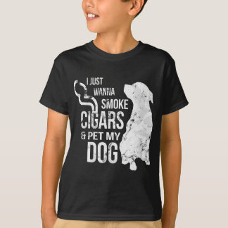 Cigar och Hund älskare Cigars to Smoke and Pet the T Shirt