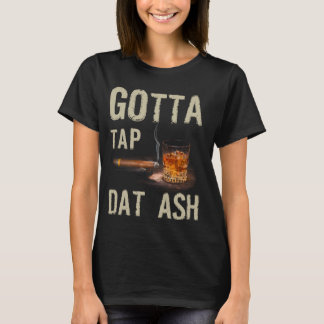Cigars måste slå på matsäcken och röka på maten. t shirt