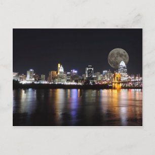 Cincinnat skyline med måne vykort