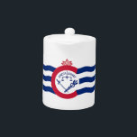 Cincinnati City Flagga Tekanna<br><div class="desc">ditt te med ett litet Cincinnati-pride med vår tekanna för exklusiv som innehåller flagga Cincinnati! Den här tekannan är inte bara en funktionell fråga, utan en firande av Cincinnatis anda. Den öga-infångande designen visningar på ett framträdande sätt den ikoniska Cincinnati-flagga och skapar den här tekannan ett unikt och meningsfullt sätt...</div>
