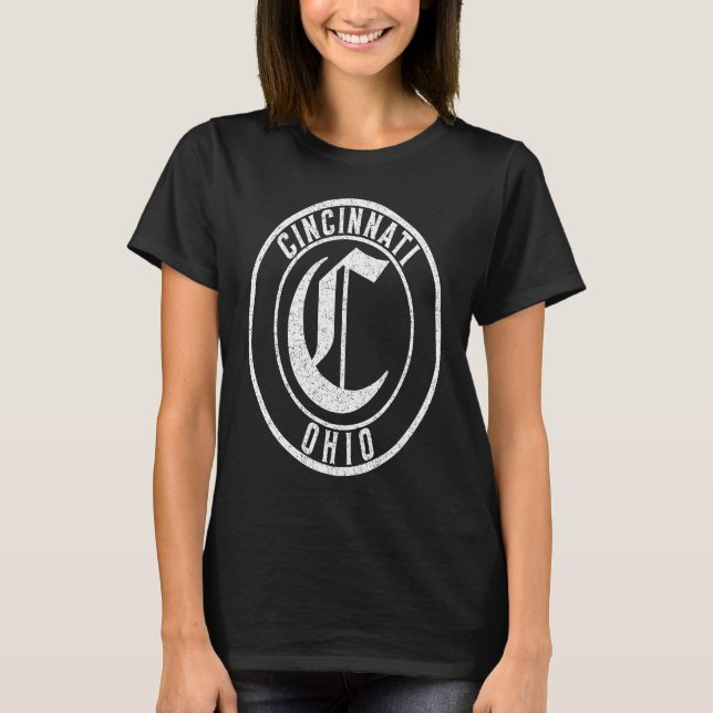 Cincinnati Ohio Circle Sign Distressed White Print T Shirt (Framsida)