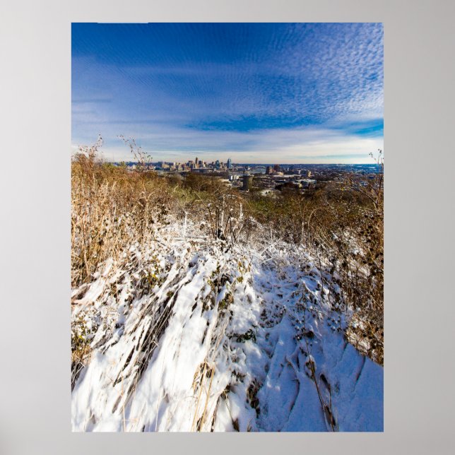Cincinnati, Ohio Seen from Devou Park, Kentucky Poster (Framsidan)